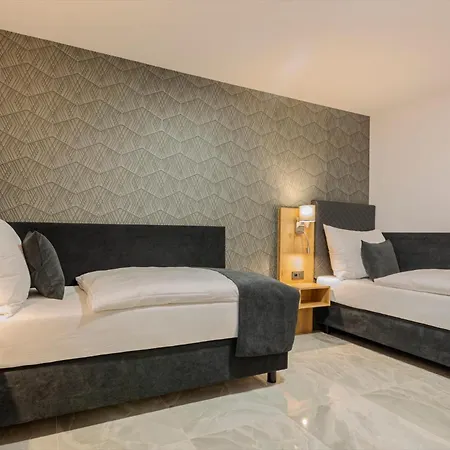 Tříška Hotel Brandýs nad Labem-Stará Boleslav